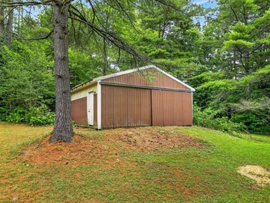 Country Home with Peaceful Outdoor Living set on 10.61 wooded - photo 7