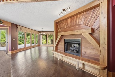 Welcome to 100 Brittany Way! Perched in the peaceful Newtown - photo 6