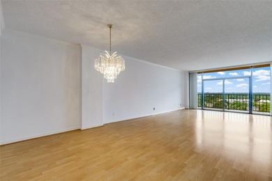 Lake Condo For Sale in Dallas, Texas