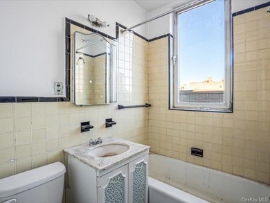 Perched atop one of Park Avenue's most distinguished prewar - photo 12