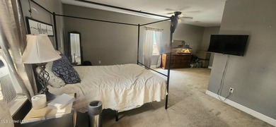Spacious and full of potential-- a wonderful opportunity to make - photo 16
