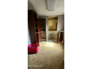 Spacious and full of potential-- a wonderful opportunity to make - photo 19