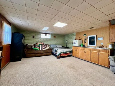 Experience refined living in this exquisite 3 bed, 3 bath stone - photo 27