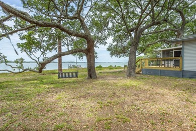 Discover the ultimate Florida lifestyle in this waterfront - photo 3