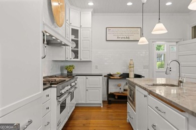 Tucked inside an exclusive gated enclave of just 12 custom homes - photo 35