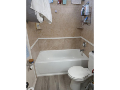 Under contract-accepting backup offers. Short Sale. SHORT SALE!! - photo 8