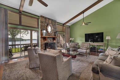 Fully furnished and beautifully renovated lakefront condo at - photo 9