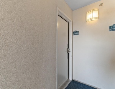 There's something effortlessly relaxing about this oceanfront