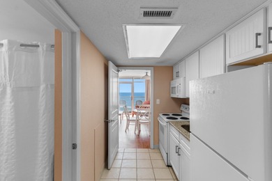 There's something effortlessly relaxing about this oceanfront