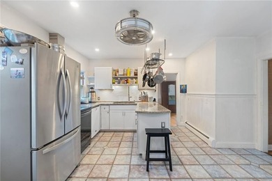Discover an incredible opportunity in the heart of Wakefield! - photo 4
