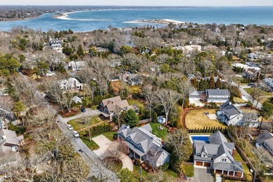 Ideally situated for an easy walk to Osterville Village and - photo 9
