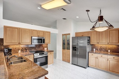 SUPERB SINGLE STORY 4 BED/2.5 BATH WATERFRONT HOME! Room to - photo 14