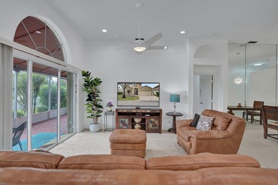 SUPERB SINGLE STORY 4 BED/2.5 BATH WATERFRONT HOME! Room to - photo 20