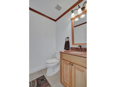 SUPERB SINGLE STORY 4 BED/2.5 BATH WATERFRONT HOME! Room to - photo 44