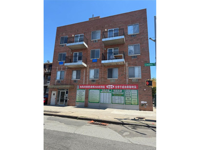 Conveniently located near Main St, 15 min away from 7 train - photo 1