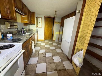 Don't miss this opportunity to own a 3-bedroom, 2-bathroom - photo 8