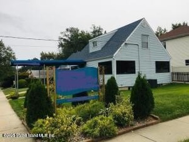 2 bed, 1.5 baths Cape currently being used as a Dentist's Office - photo 3