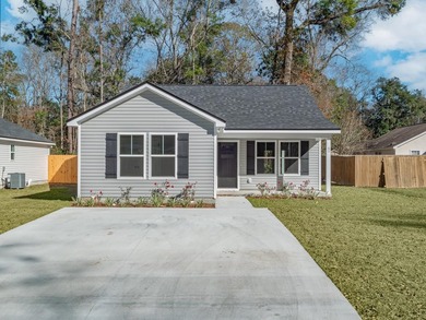 $5,000 from the builder to use toward closing costs, rate - photo 2