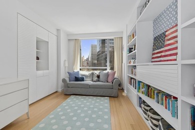FLOOR-THROUGH THREE BEDROOM / FOUR BATH IN THE EAST WING OF THE - photo 14