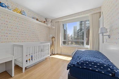 FLOOR-THROUGH THREE BEDROOM / FOUR BATH IN THE EAST WING OF THE - photo 15