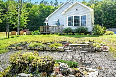This beautifully maintained 2-bedroom, 2-bath lakefront home - photo 17