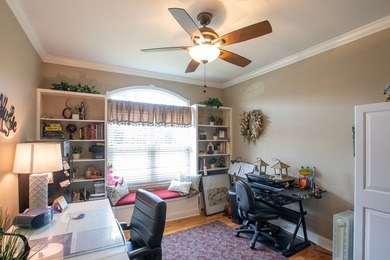 Spacious 4BR/4BA single-family home located just minutes from - photo 17