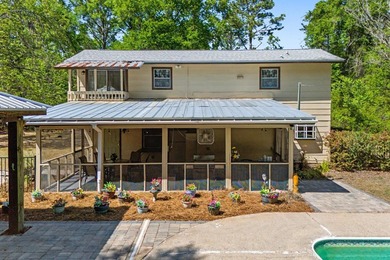 Tucked away on 3.5 acres on the north side of Crawfordville - photo 3
