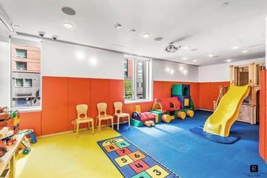 FLOOR-THROUGH THREE BEDROOM / FOUR BATH IN THE EAST WING OF THE - photo 28