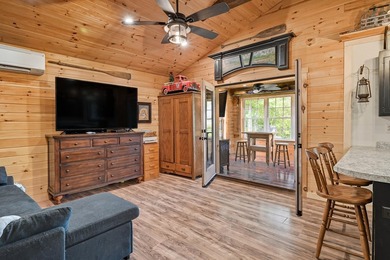 This beautifully maintained 2-bedroom, 2-bath lakefront home - photo 30