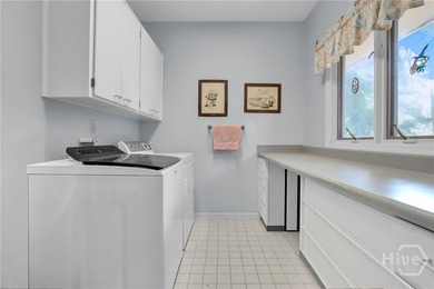 Perfectly positioned along the Marshwood golf course and just a - photo 33