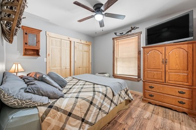 This beautifully maintained 2-bedroom, 2-bath lakefront home - photo 38