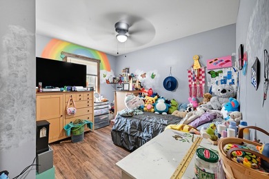 This beautifully maintained 2-bedroom, 2-bath lakefront home - photo 42