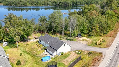 This beautifully maintained 2-bedroom, 2-bath lakefront home - photo 49