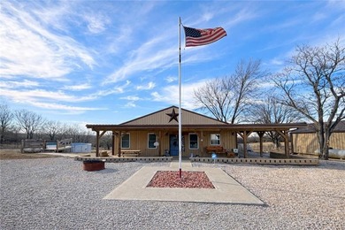 (private lake, pond, coastal) Home For Sale in Chilhowee Missouri