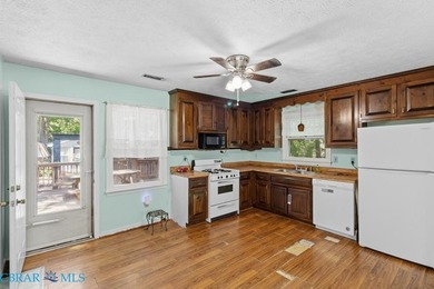 Great opportunity in a desirable Gloucester location! - photo 8