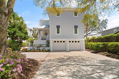 Enchanted Hideaway is a luxurious retreat that offers an - photo 9