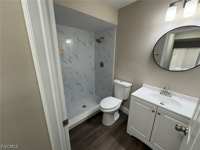 Gorgeous, completely remodeled condo now available! Two bedrooms - photo 22