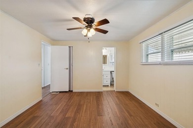 Virtually Staged. This beautiful Florida home with more than 1 - photo 22