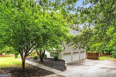Step into this beautifully refreshed split-level home, ready and - photo 25