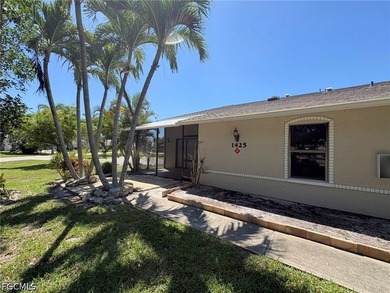 Gorgeous, completely remodeled condo now available! Two bedrooms - photo 29