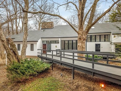 (private lake, pond, creek) Home For Sale in Rockford Illinois