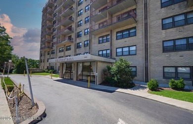 The Fountains luxury high rise living on Staten Island's north - photo 2