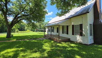 (private lake, pond, creek) Home For Sale in Cushing Texas