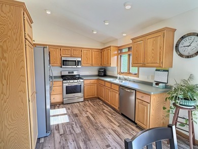 Enjoy country living with the perfect blend of country living - photo 6
