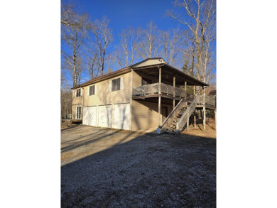 Lake Home For Sale in Burnside, Kentucky