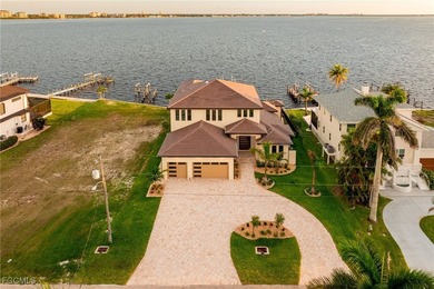 Location, Location, Location!! Elegant, Modern, Welcoming - photo 3