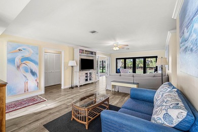 Spacious 3-bedroom, 2-bath condo featuring wood-look tile - photo 13