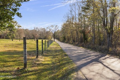 Welcome to Fullington Farms, an 85.4-acre turn-key estate in - photo 3
