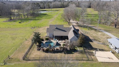 Welcome to Fullington Farms, an 85.4-acre turn-key estate in - photo 4