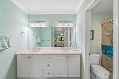 Spacious 3-bedroom, 2-bath condo featuring wood-look tile - photo 25